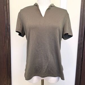 Nike Olive Green Pattern Short Sleeve Collar V Neckline Women's Tee